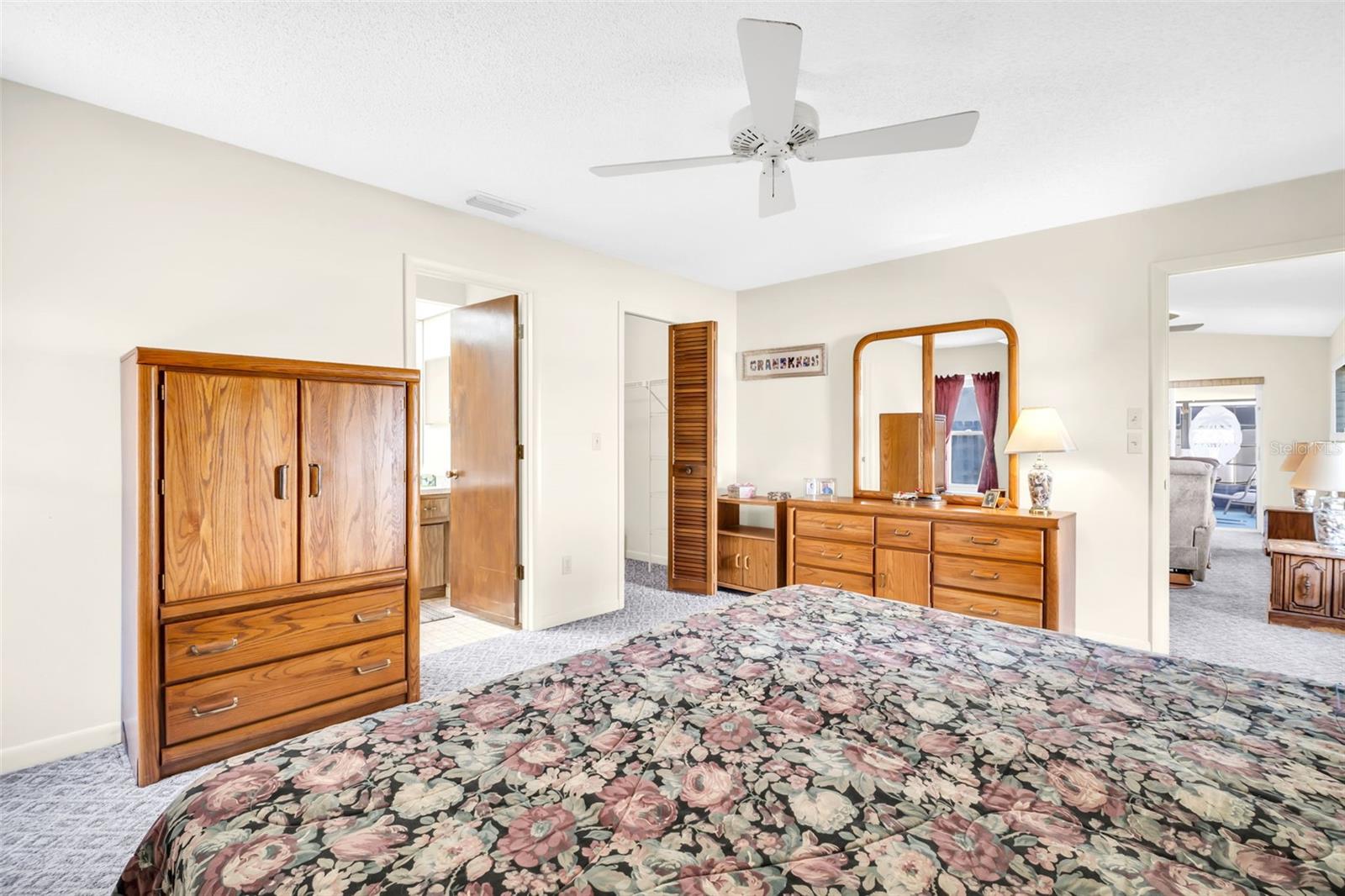 Listing photo id 22 for 346 Cherry Laurel Drive