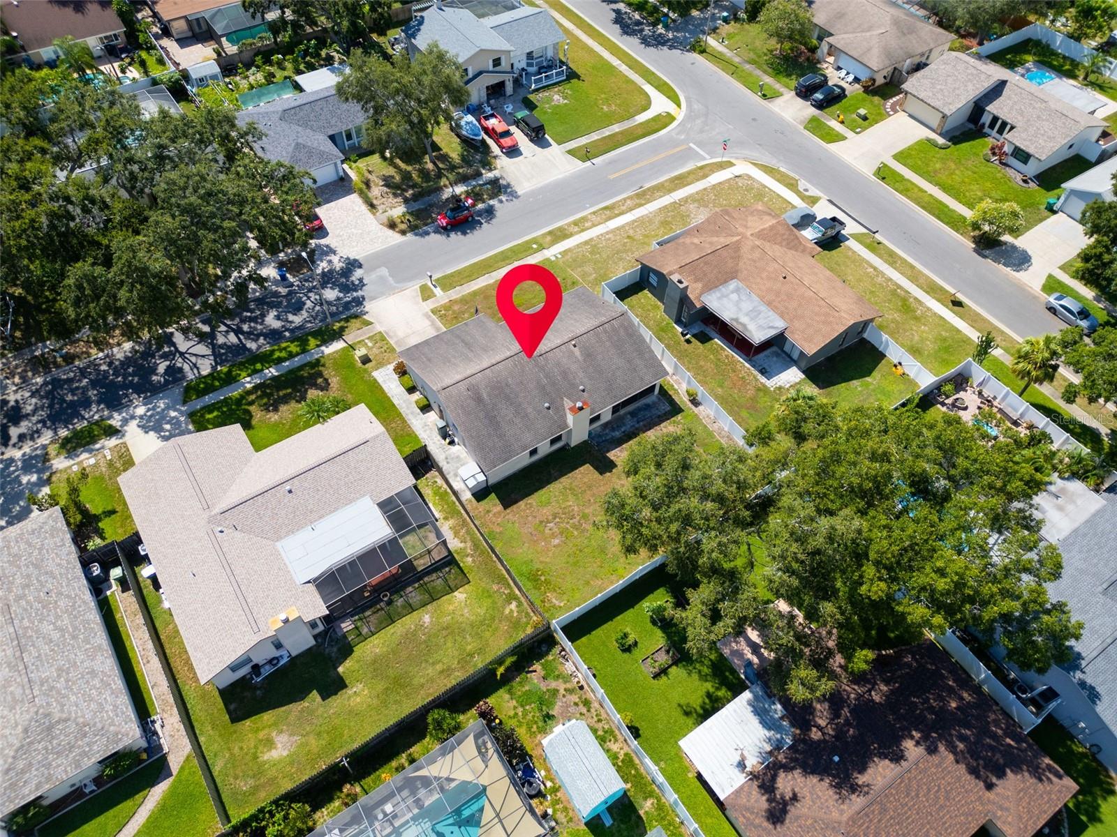 Listing photo id 43 for 346 Cherry Laurel Drive