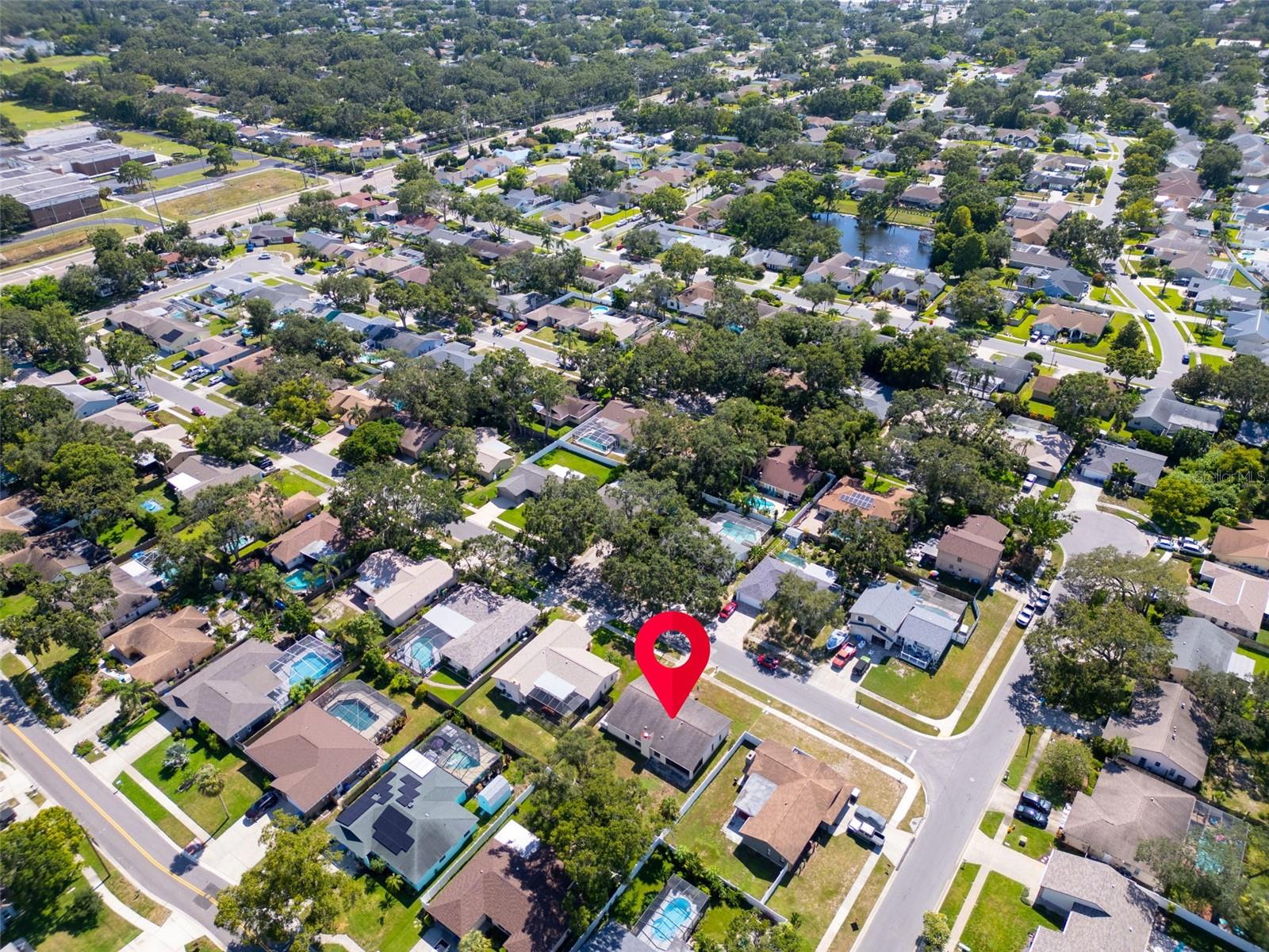 Listing photo id 45 for 346 Cherry Laurel Drive