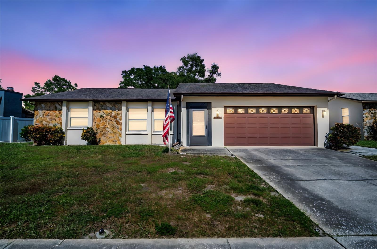 Listing photo id 6 for 346 Cherry Laurel Drive