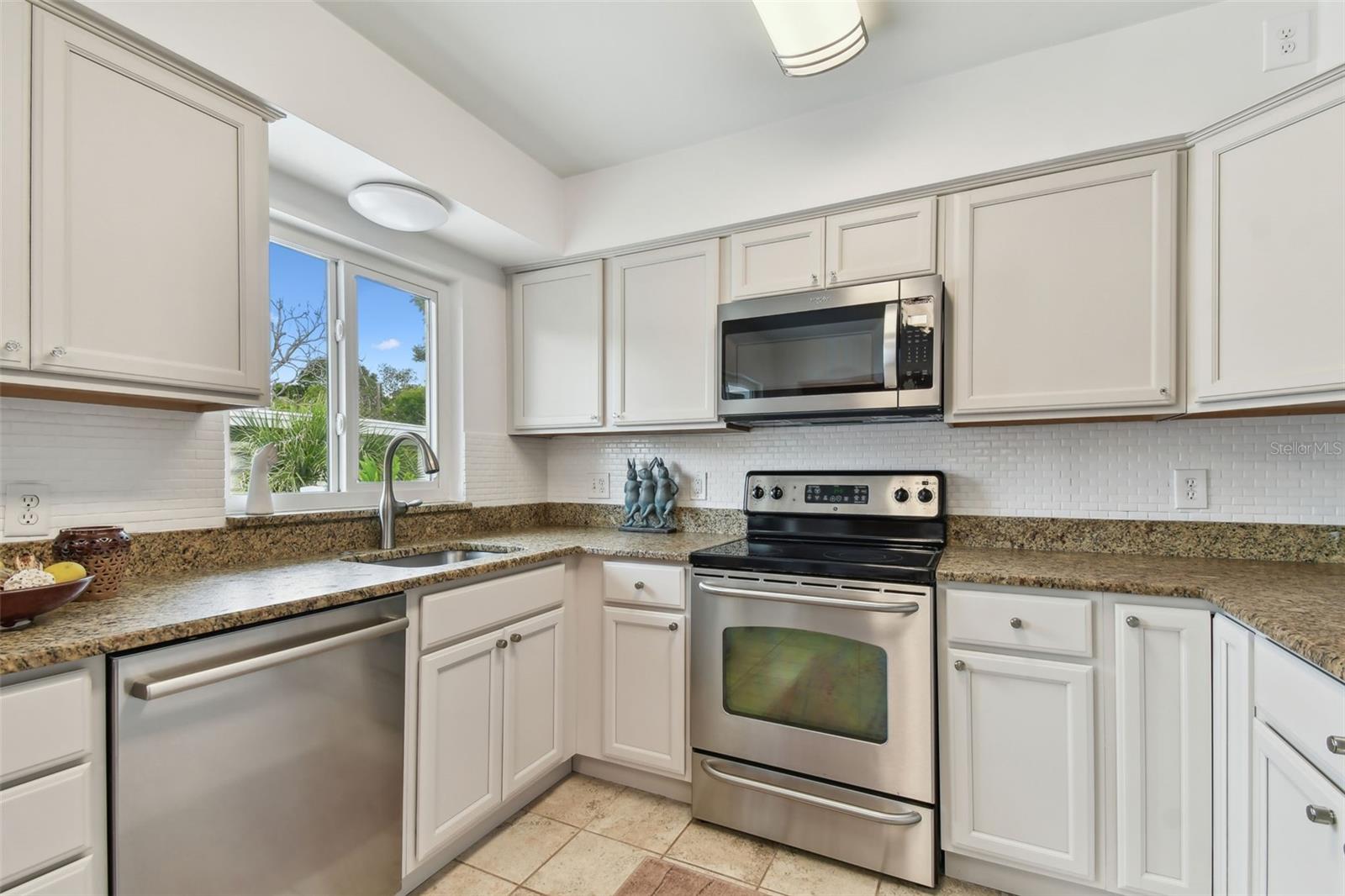 Image 12 of 42 For 7224 Park Street S