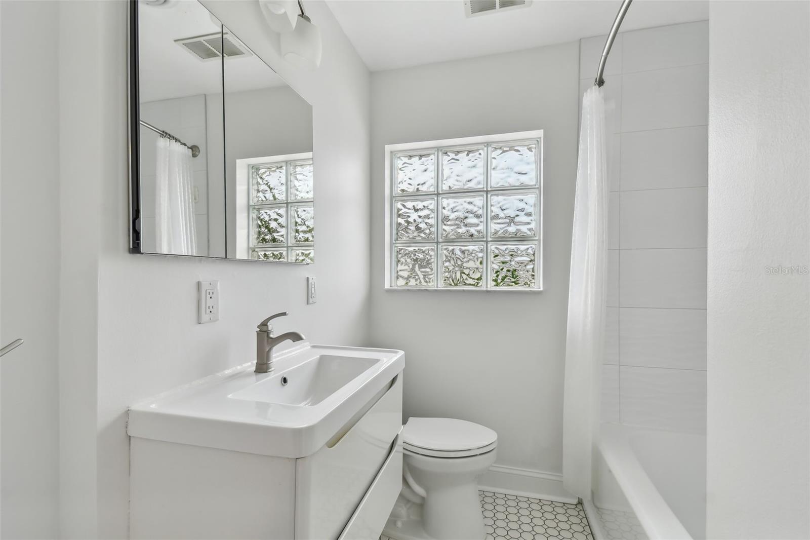 Image 24 of 42 For 7224 Park Street S