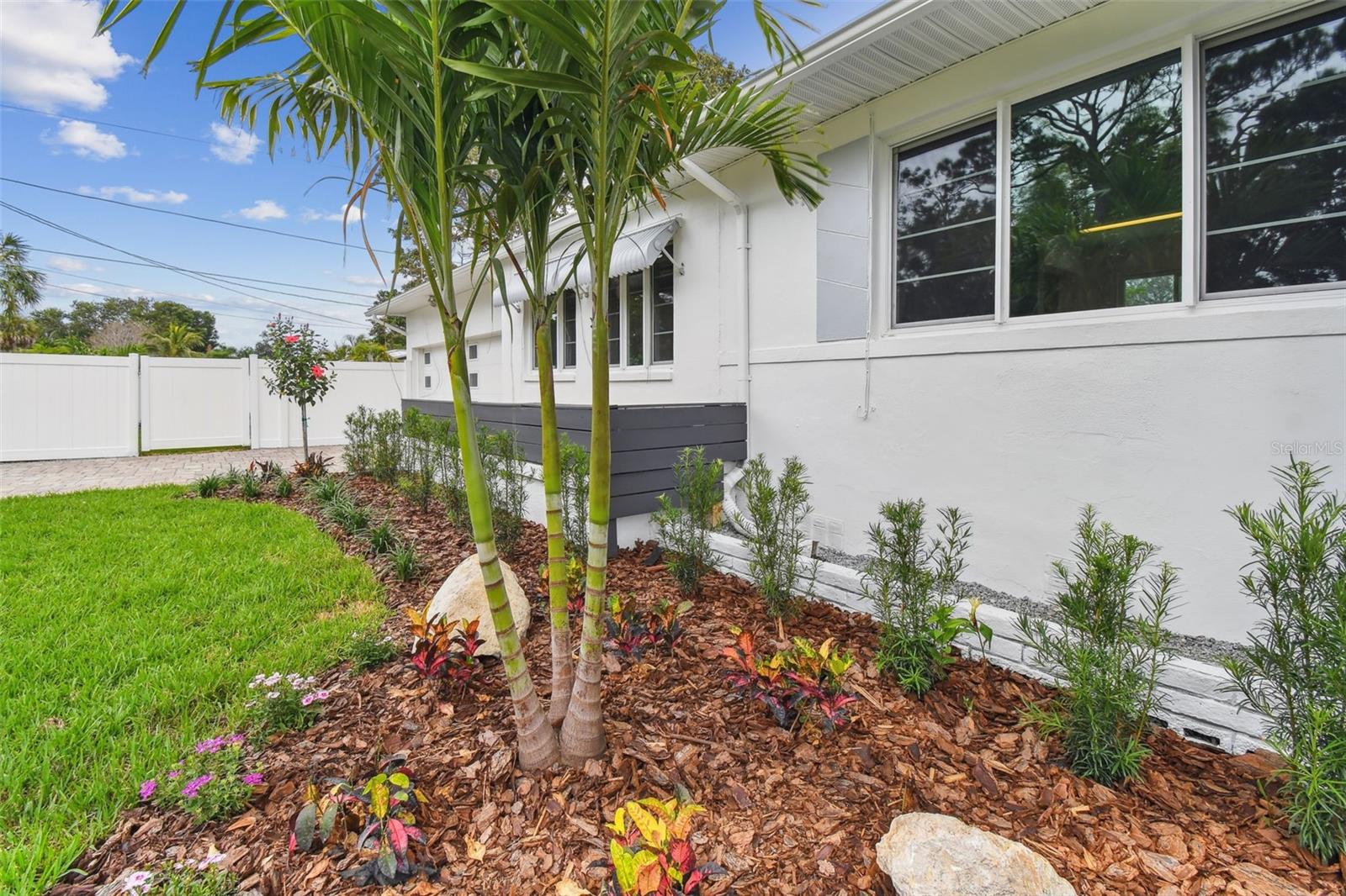Image 6 of 42 For 7224 Park Street S