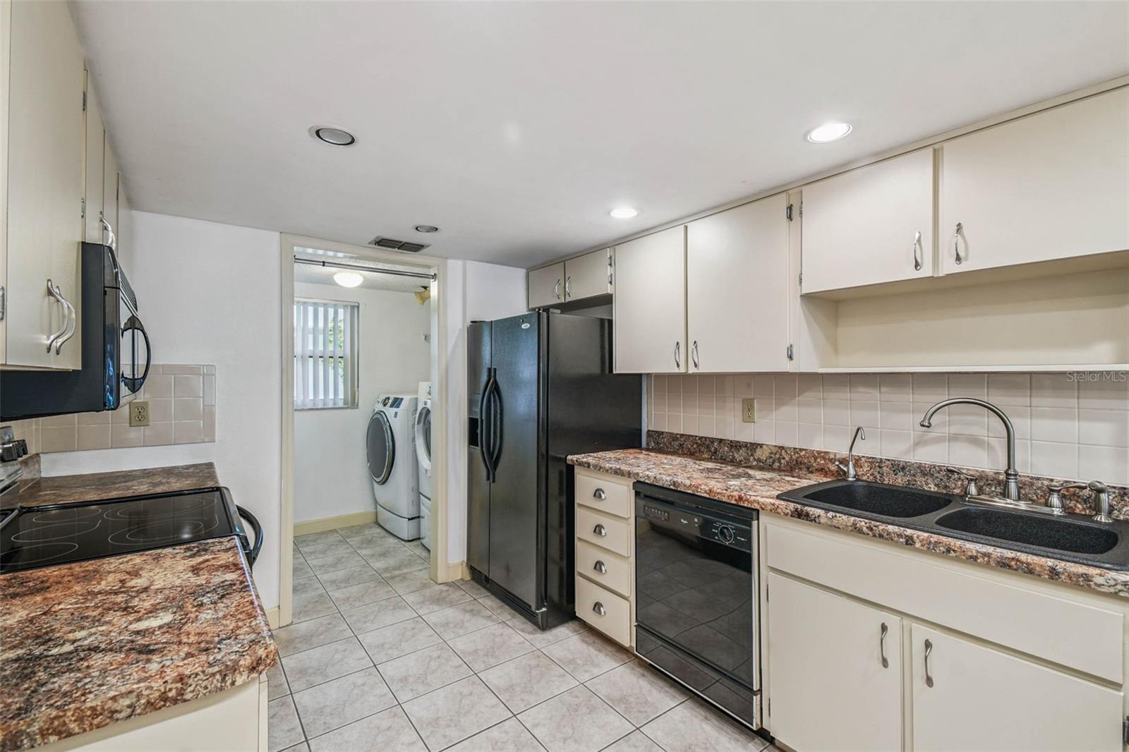 Image 12 of 69 For 7614 Radcliffe Circle B106