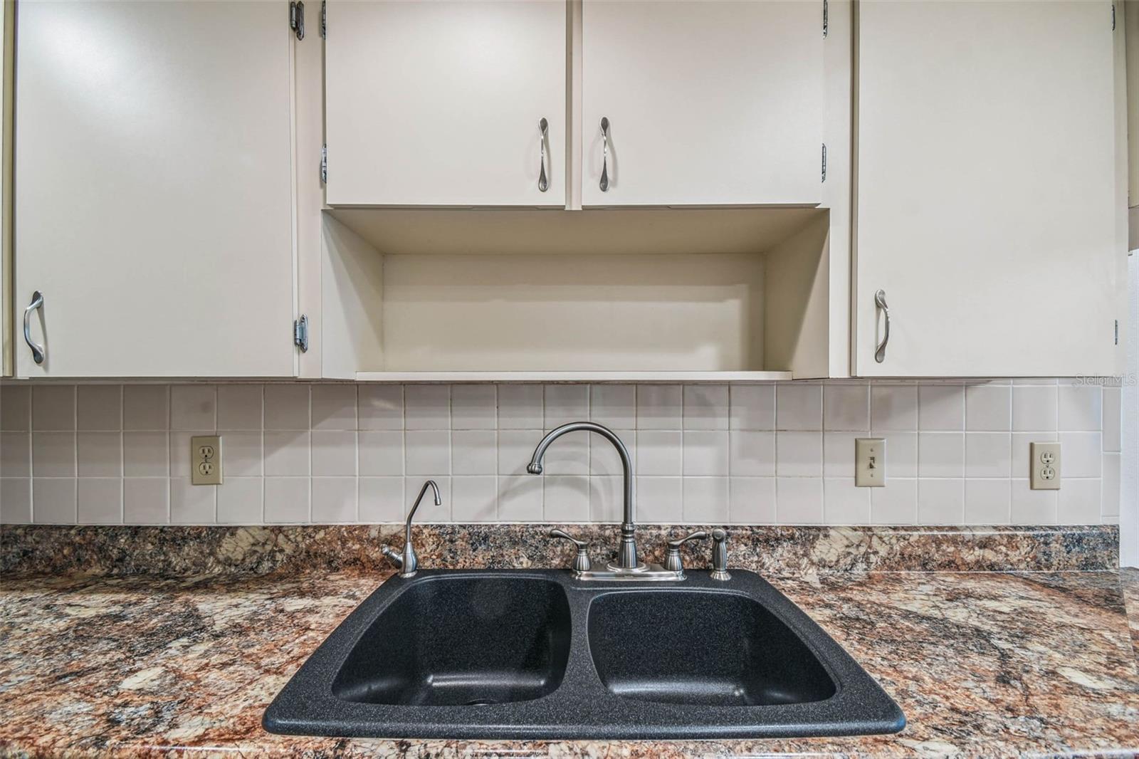 Image 13 of 69 For 7614 Radcliffe Circle B106