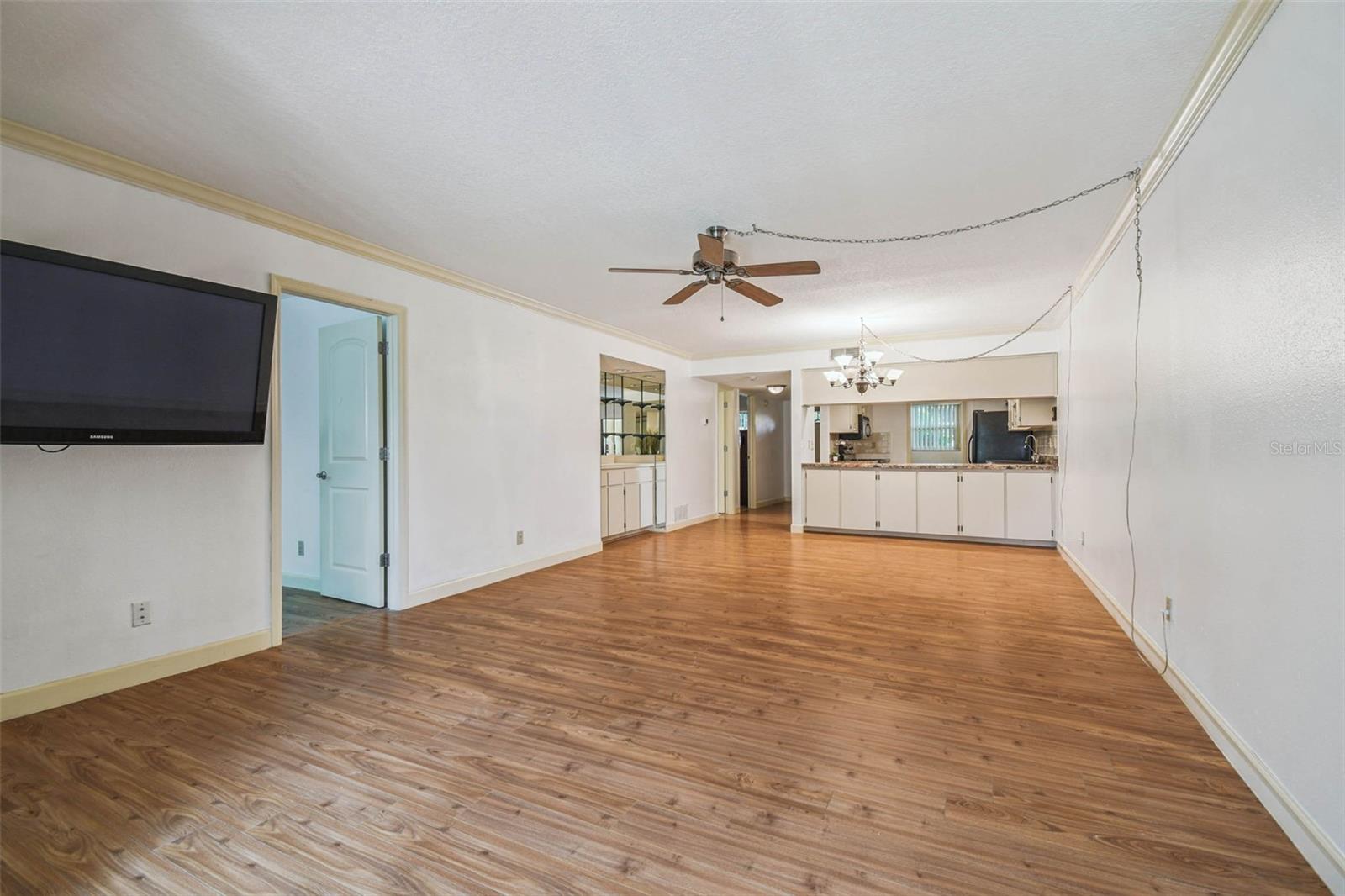 Image 28 of 69 For 7614 Radcliffe Circle B106