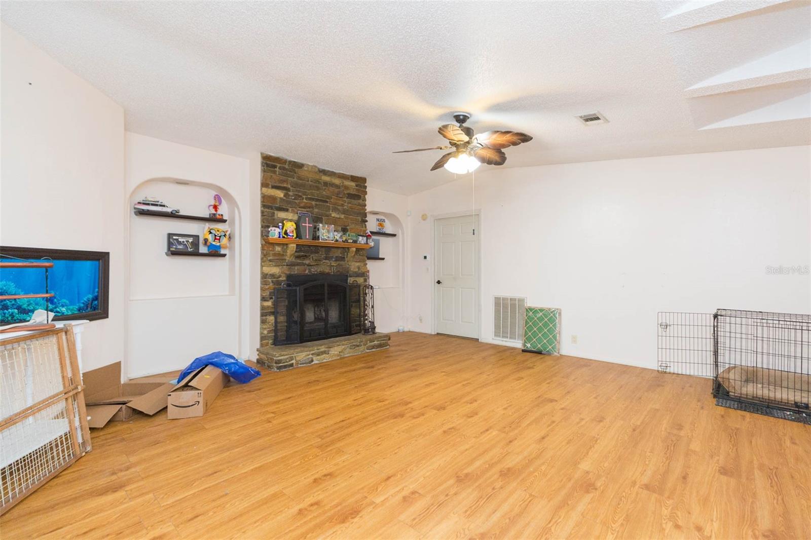Image 4 of 53 For 9117 Wood Terrace Drive