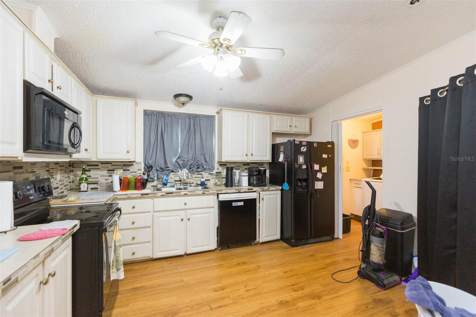 Image 7 of 53 For 9117 Wood Terrace Drive