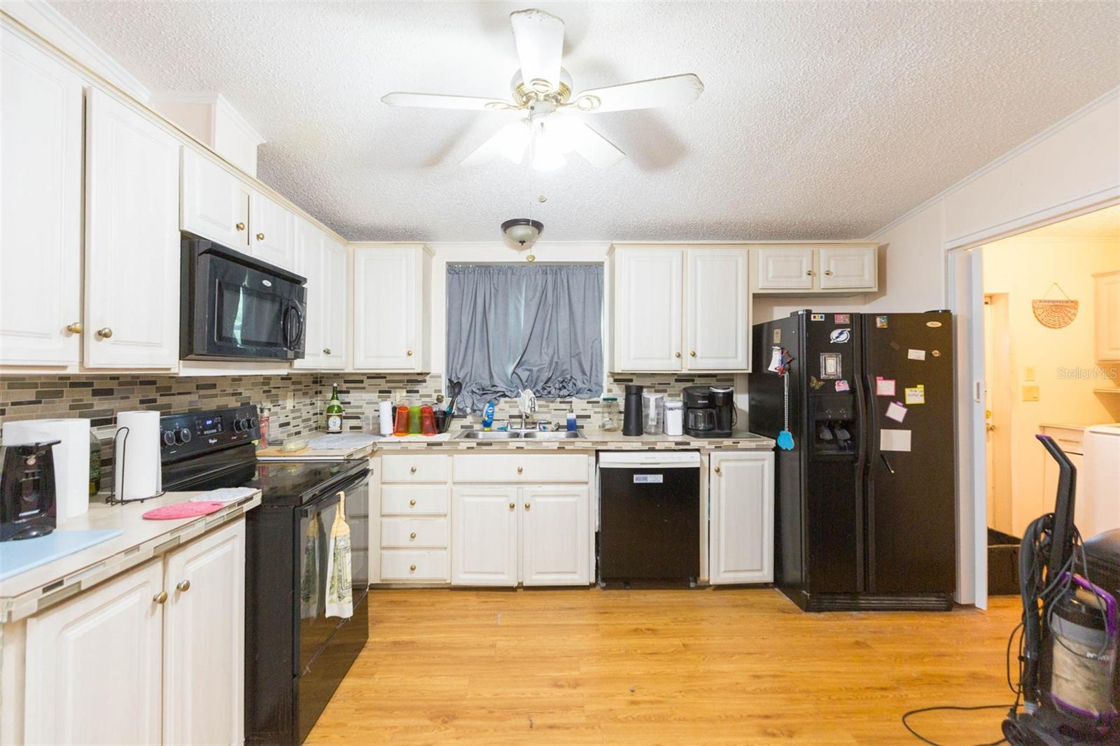 Image 8 of 53 For 9117 Wood Terrace Drive