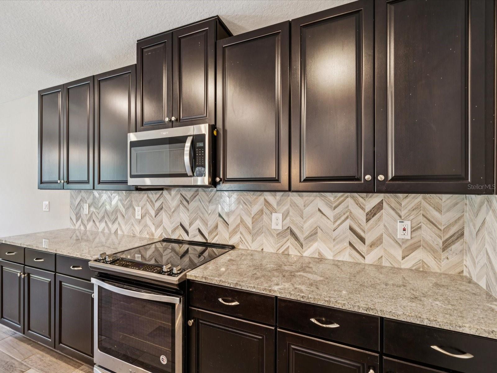 Listing photo id 16 for 5274 Turtle Bay Drive
