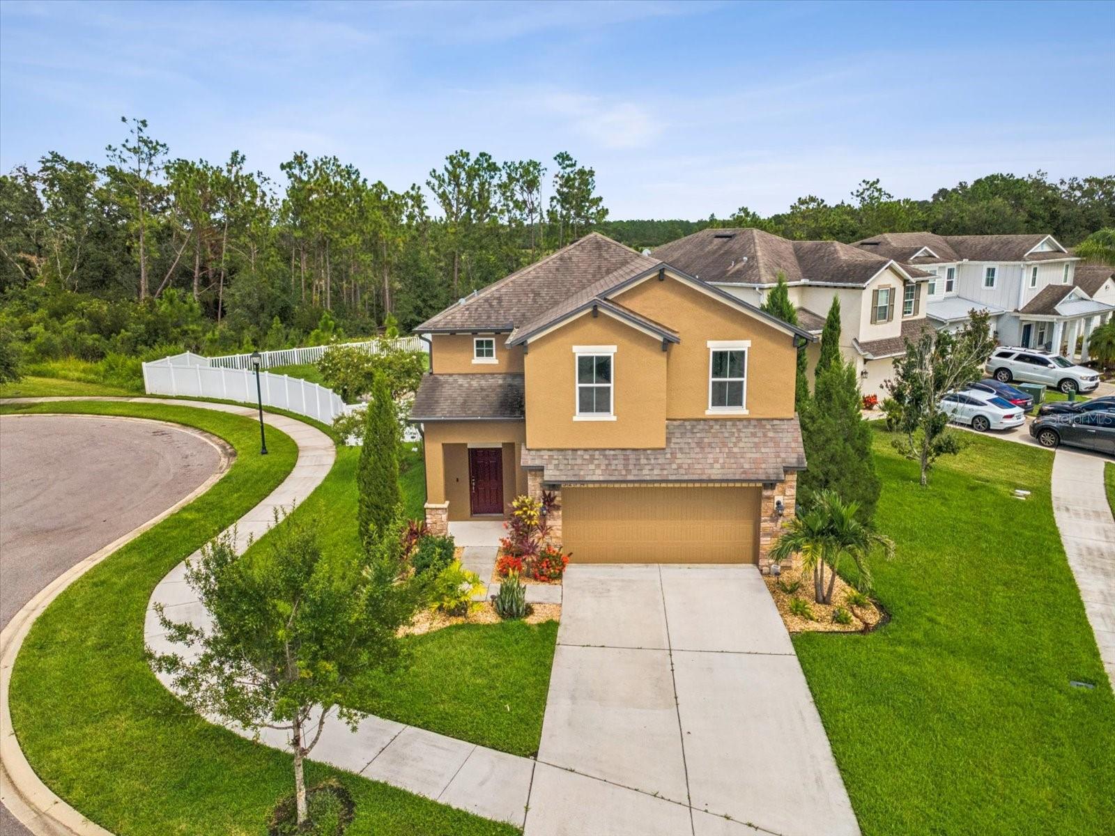 Listing photo id 0 for 5274 Turtle Bay Drive