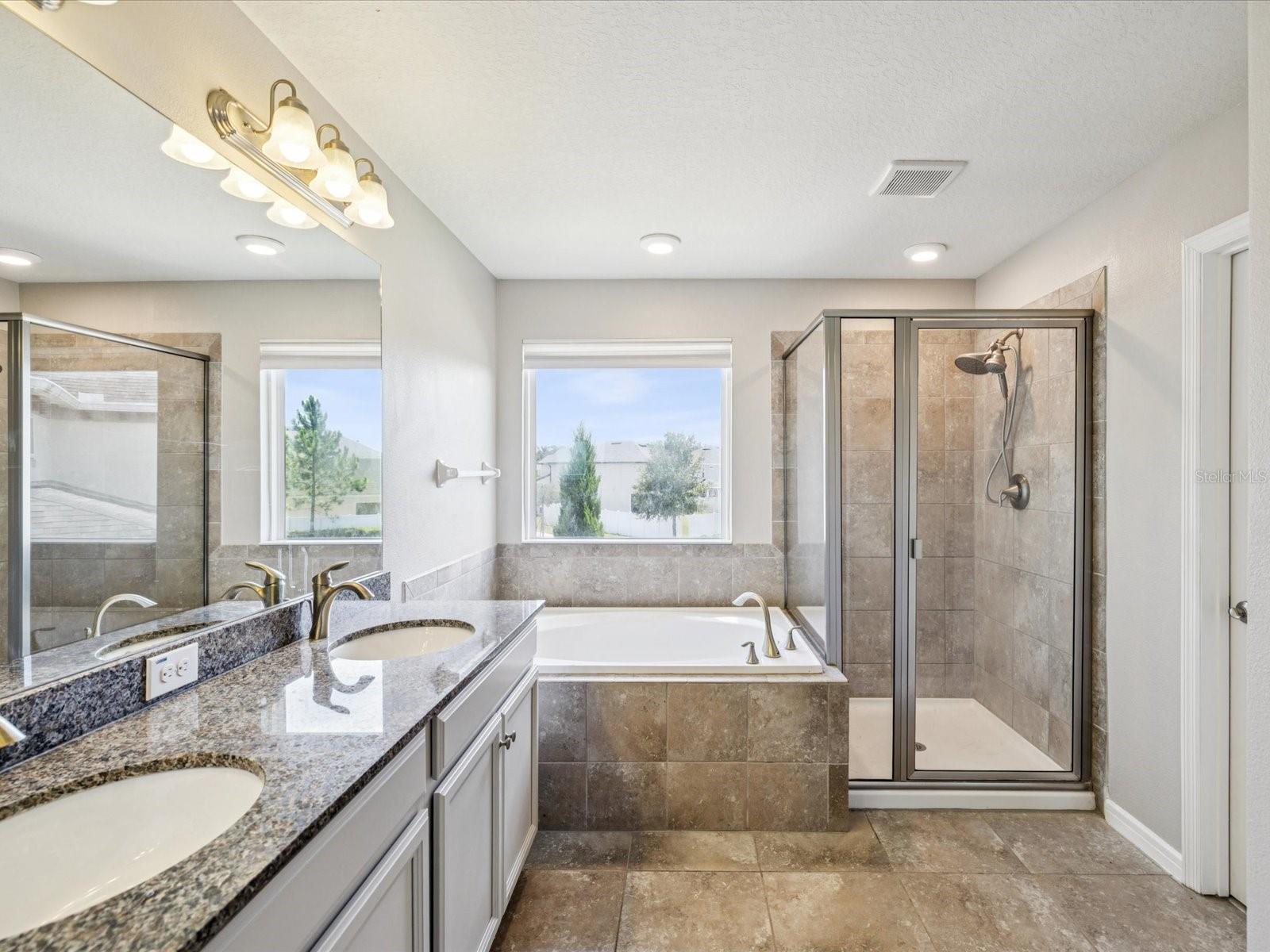 Listing photo id 33 for 5274 Turtle Bay Drive