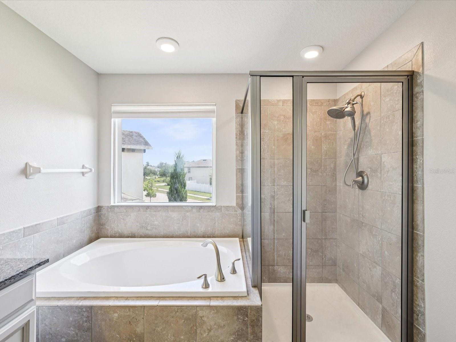 Listing photo id 36 for 5274 Turtle Bay Drive