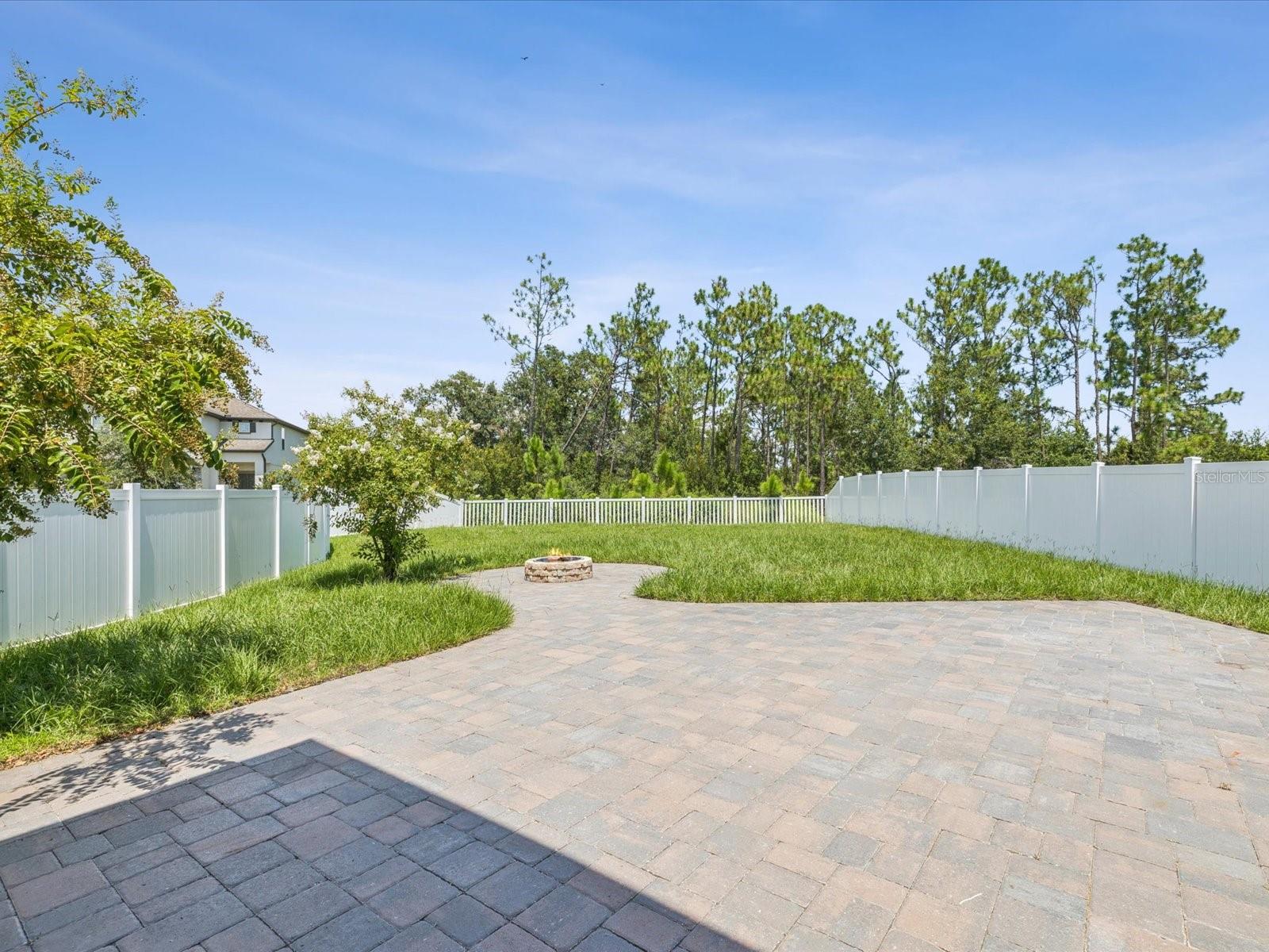 Listing photo id 41 for 5274 Turtle Bay Drive