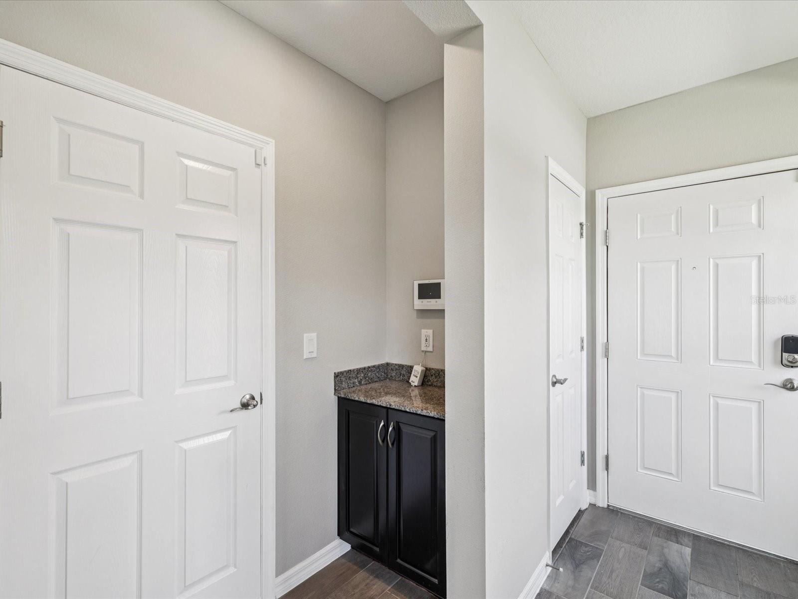 Listing photo id 6 for 5274 Turtle Bay Drive