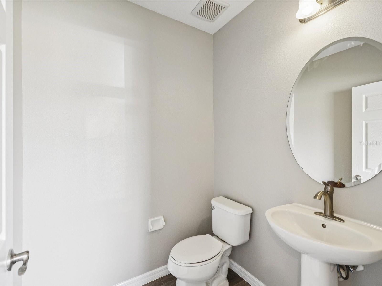 Listing photo id 7 for 5274 Turtle Bay Drive