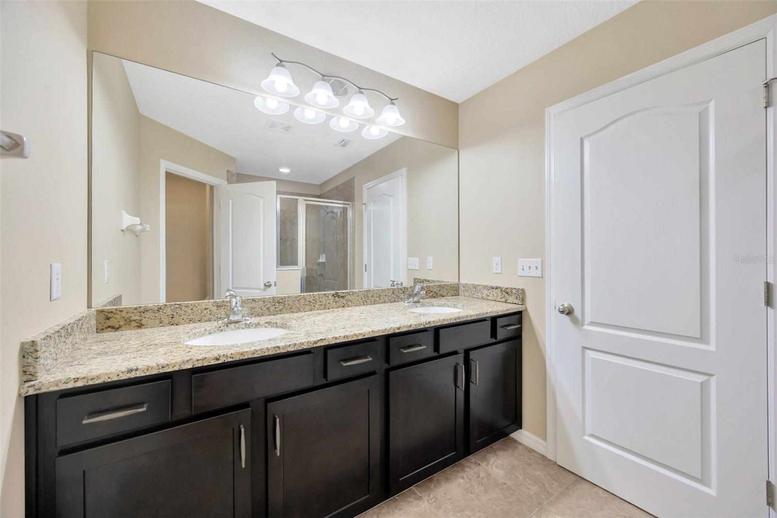 Image 13 of 20 For 10253 Villa Palazzo Court