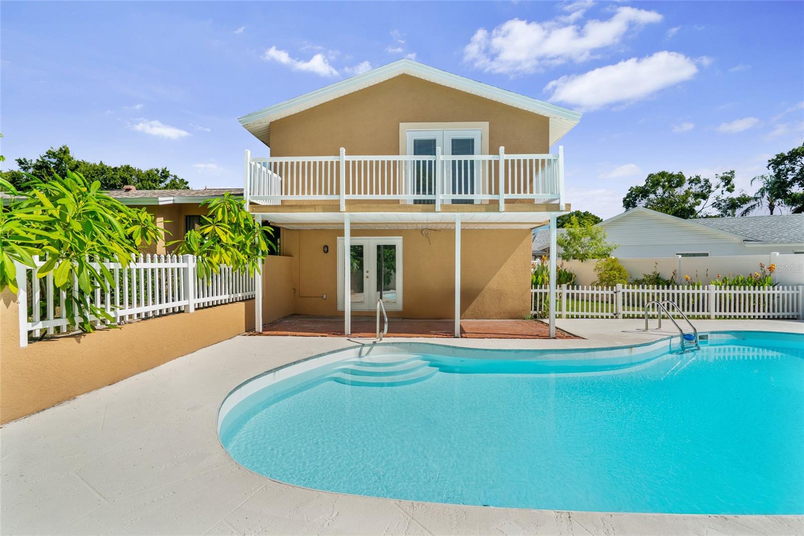 Image 22 of 25 For 7001 Baywood Court
