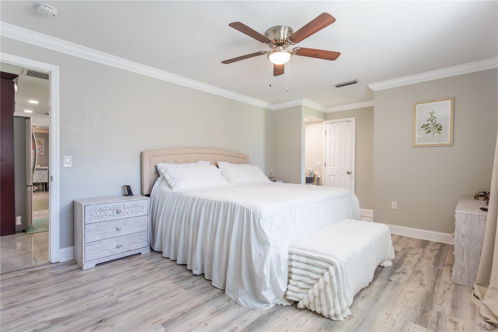 Image 33 of 63 For 2198 Oak Grove Drive