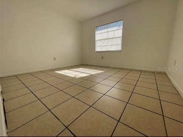 Image 8 of 11 For 10407 Jasmine Avenue