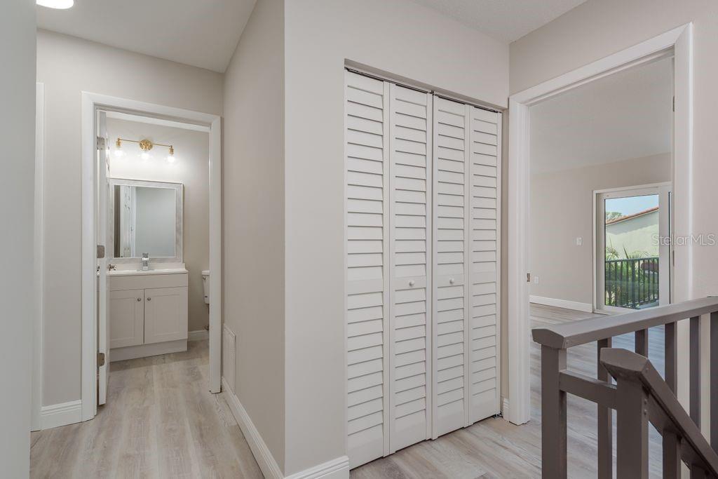 Image 22 of 71 For 2700 Bayshore Boulevard 505