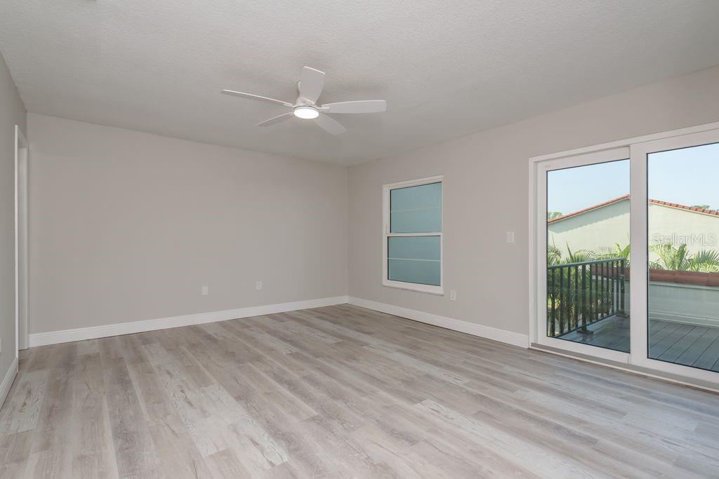 Image 24 of 71 For 2700 Bayshore Boulevard 505