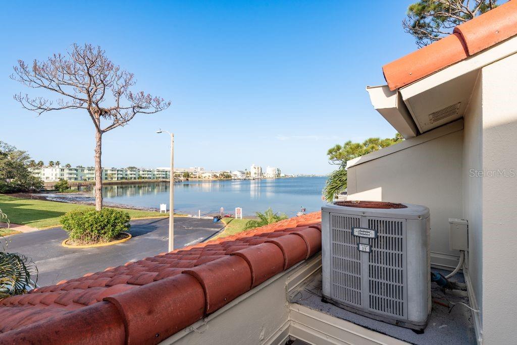 Image 33 of 71 For 2700 Bayshore Boulevard 505
