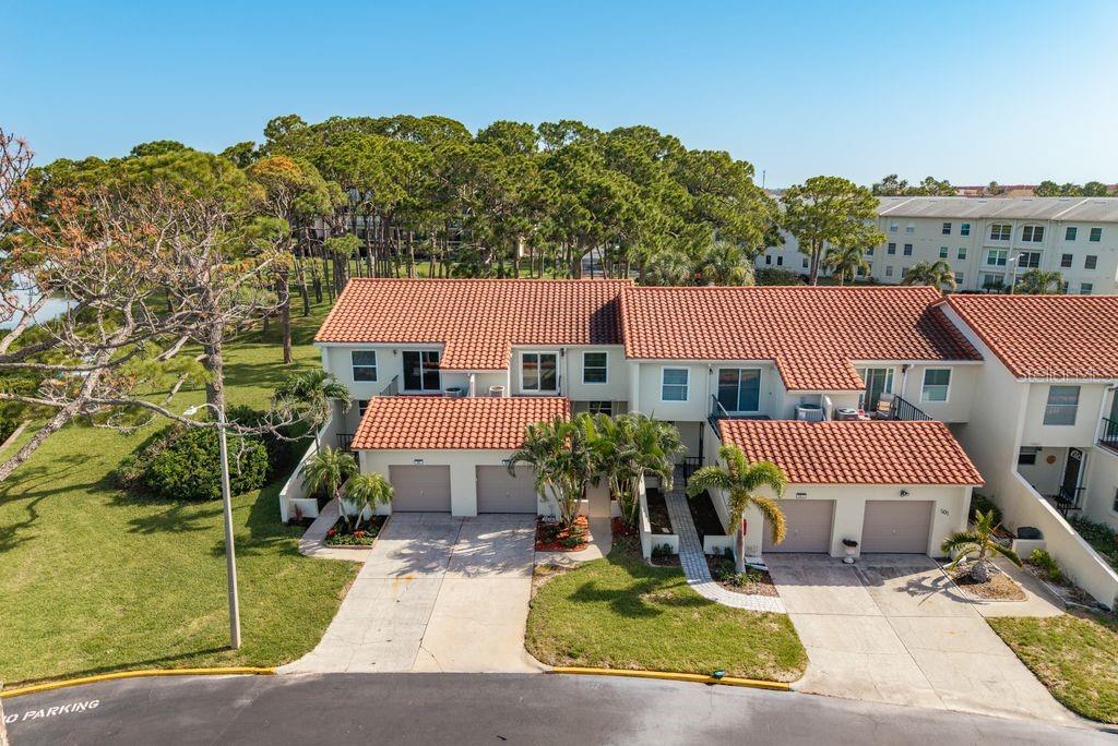Image 42 of 71 For 2700 Bayshore Boulevard 505