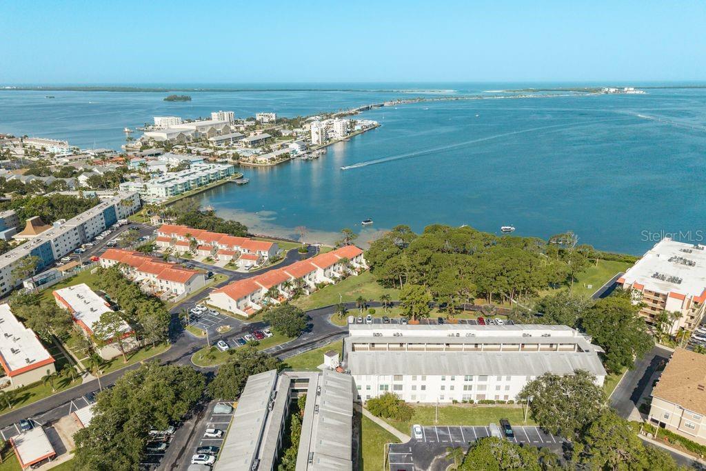Image 45 of 71 For 2700 Bayshore Boulevard 505