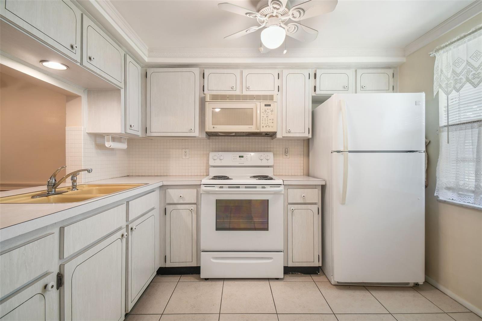 Image 13 of 23 For 4244 Tamargo Drive 4244