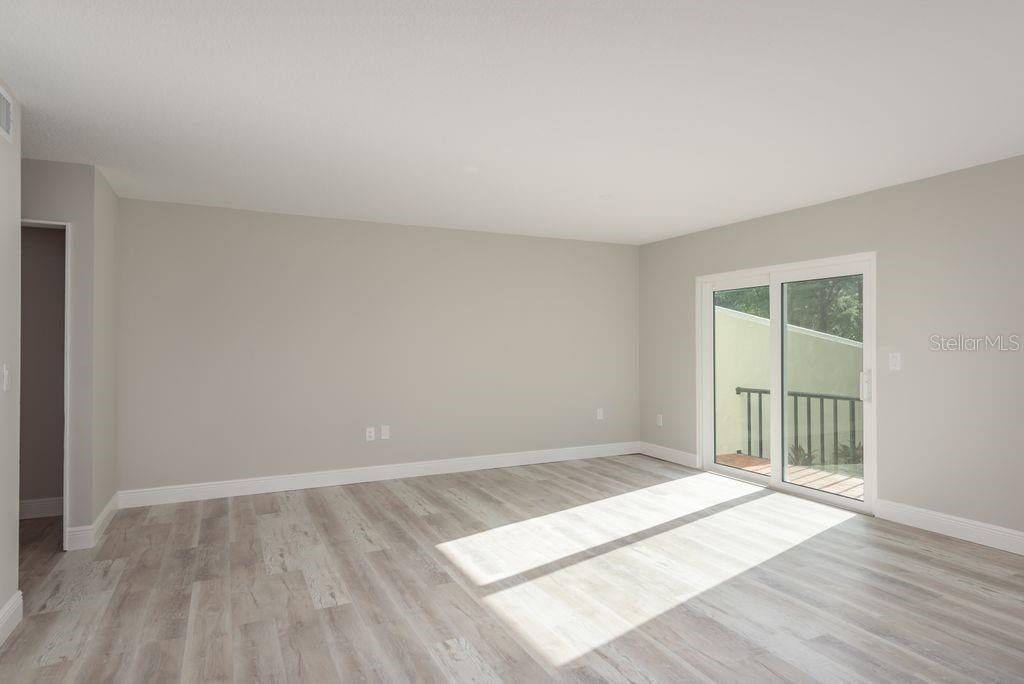 Image 10 of 64 For 2700 Bayshore Boulevard 531