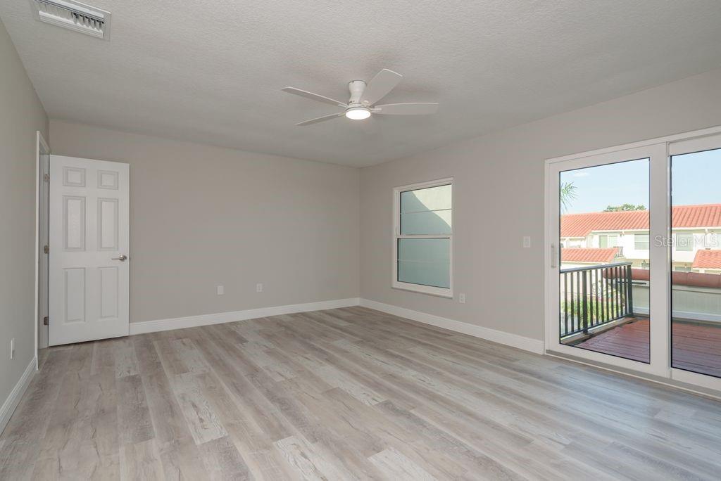 Image 24 of 64 For 2700 Bayshore Boulevard 531