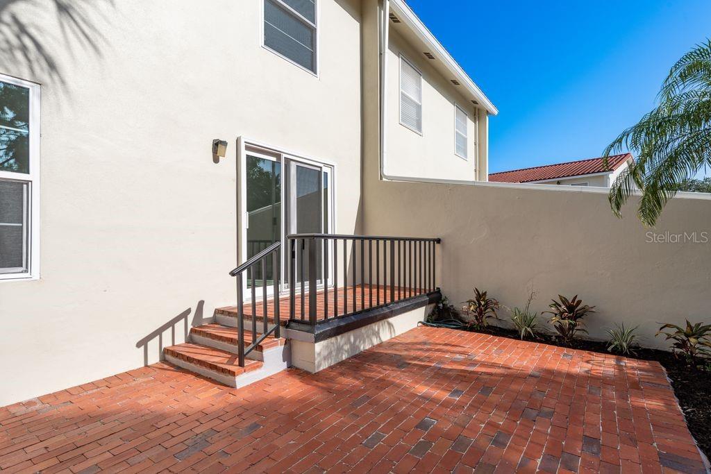 Image 51 of 64 For 2700 Bayshore Boulevard 531