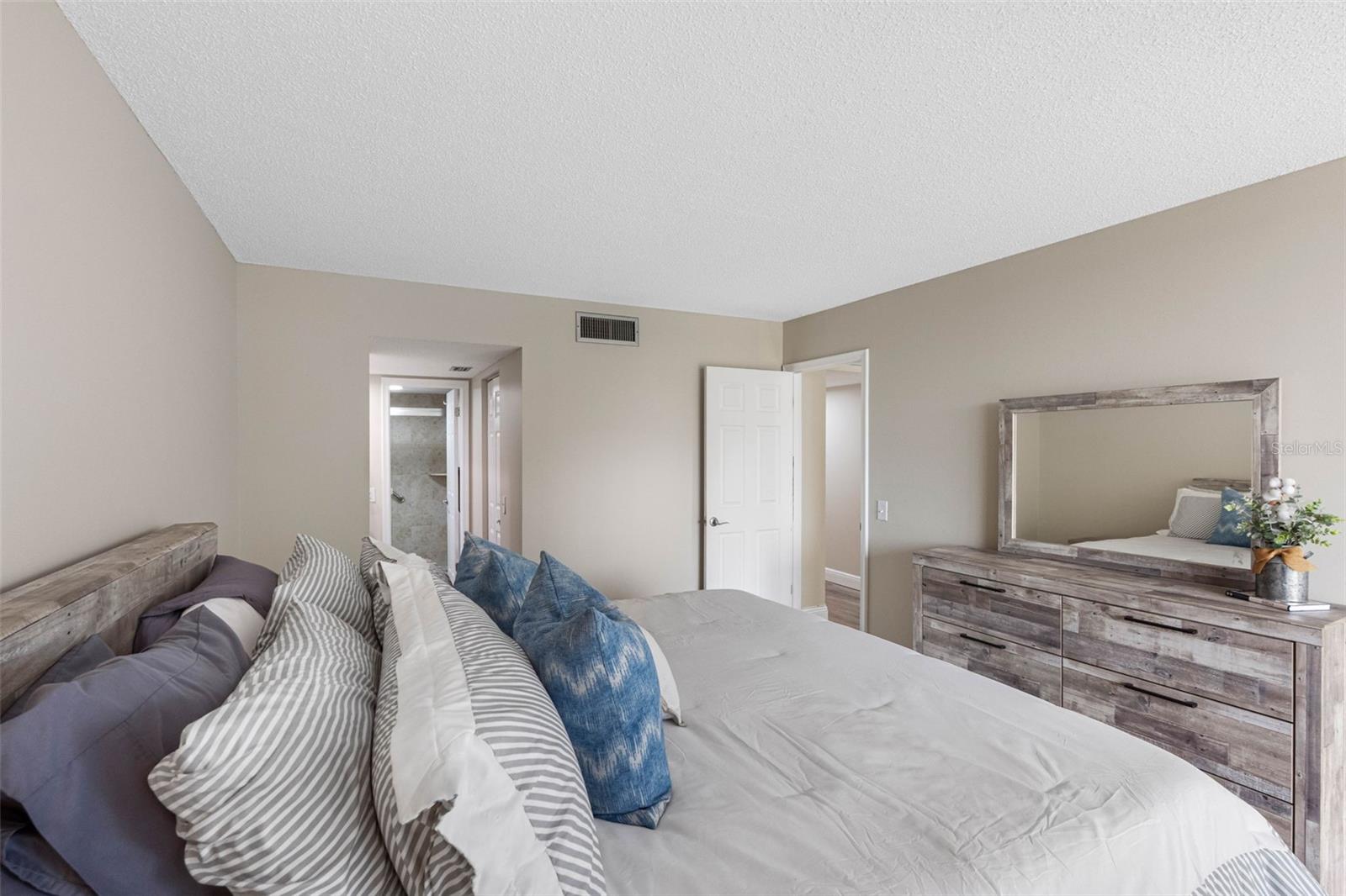 Image 34 of 79 For 6158 Palma Del Mar Boulevard S 305