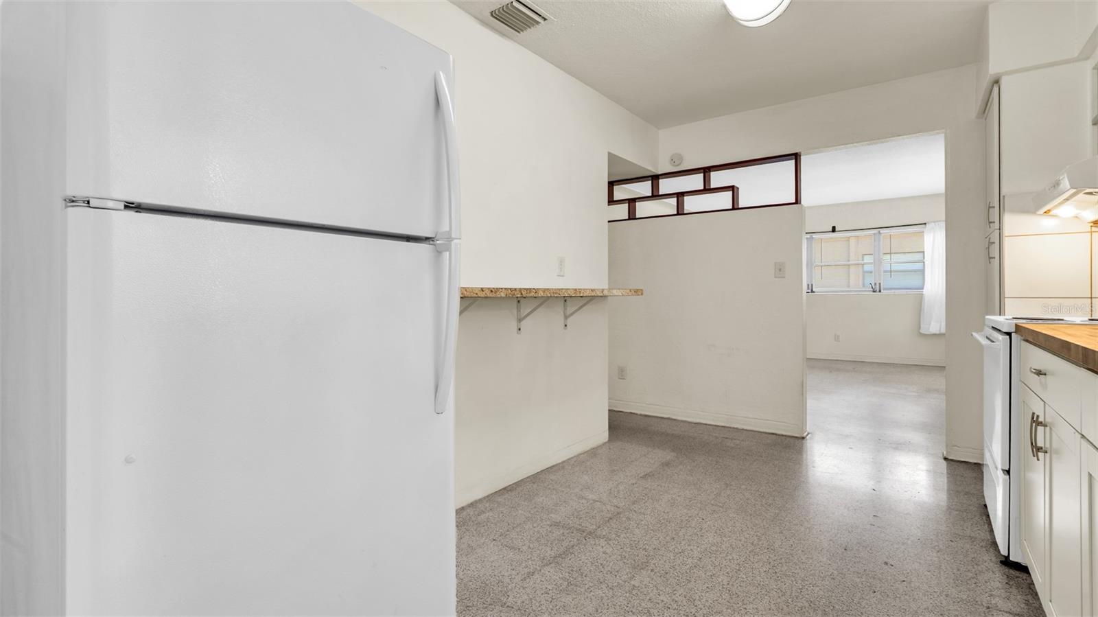 Image 8 of 26 For 1209 Alcazar Way S