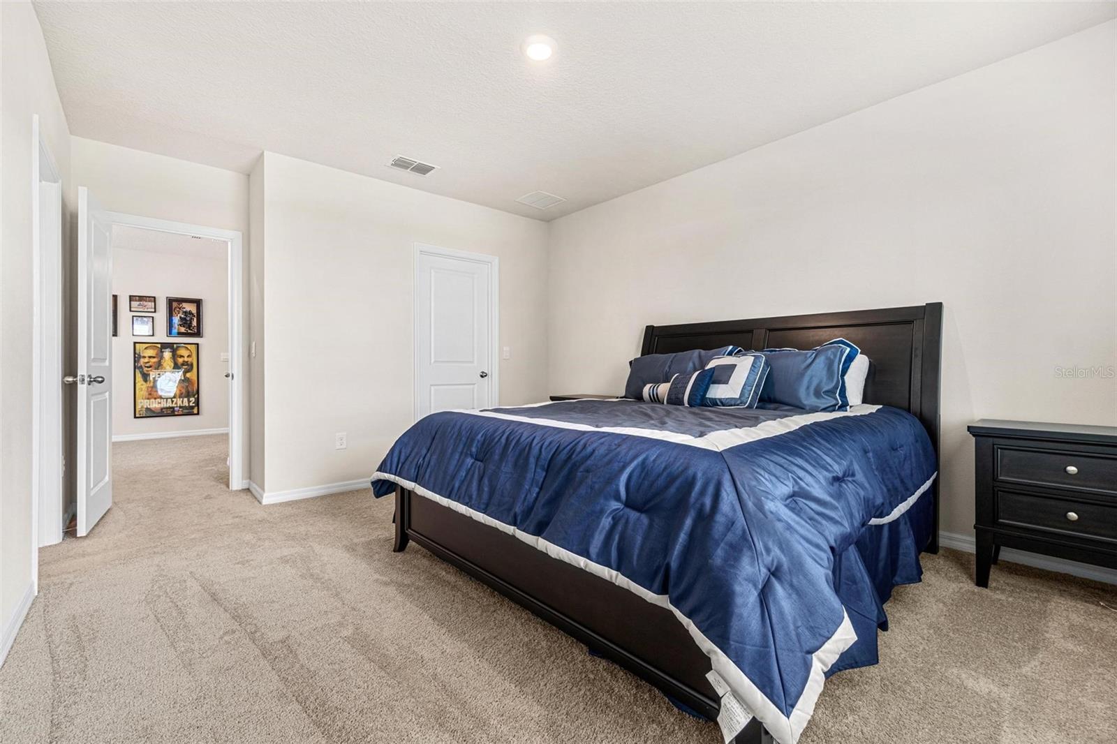 Image 19 of 35 For 829 Horizon Way