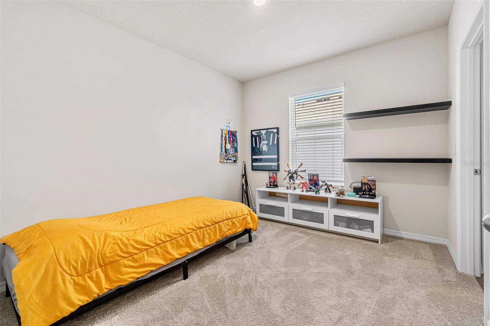 Image 28 of 35 For 829 Horizon Way