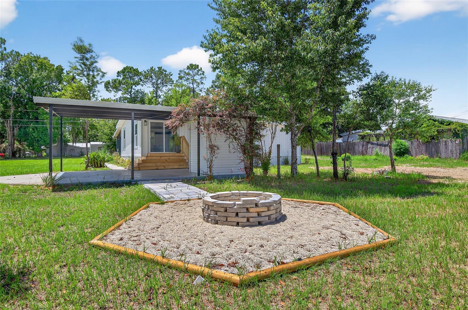 Image 8 of 36 For 6401 Robin Lane