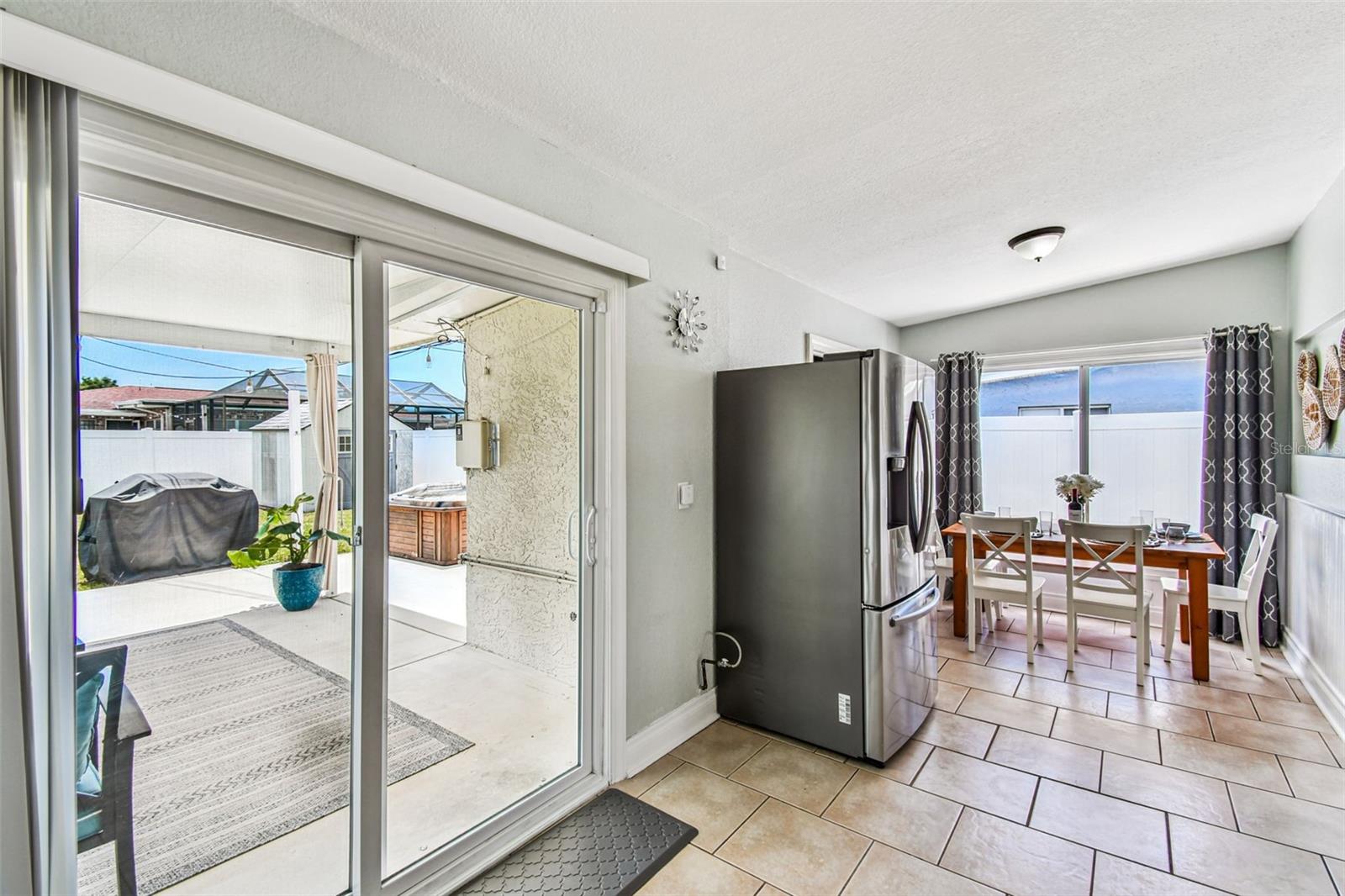 Image 12 of 51 For 10944 106th Avenue
