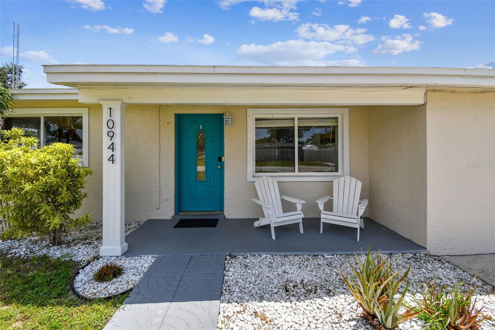 Image 2 of 51 For 10944 106th Avenue