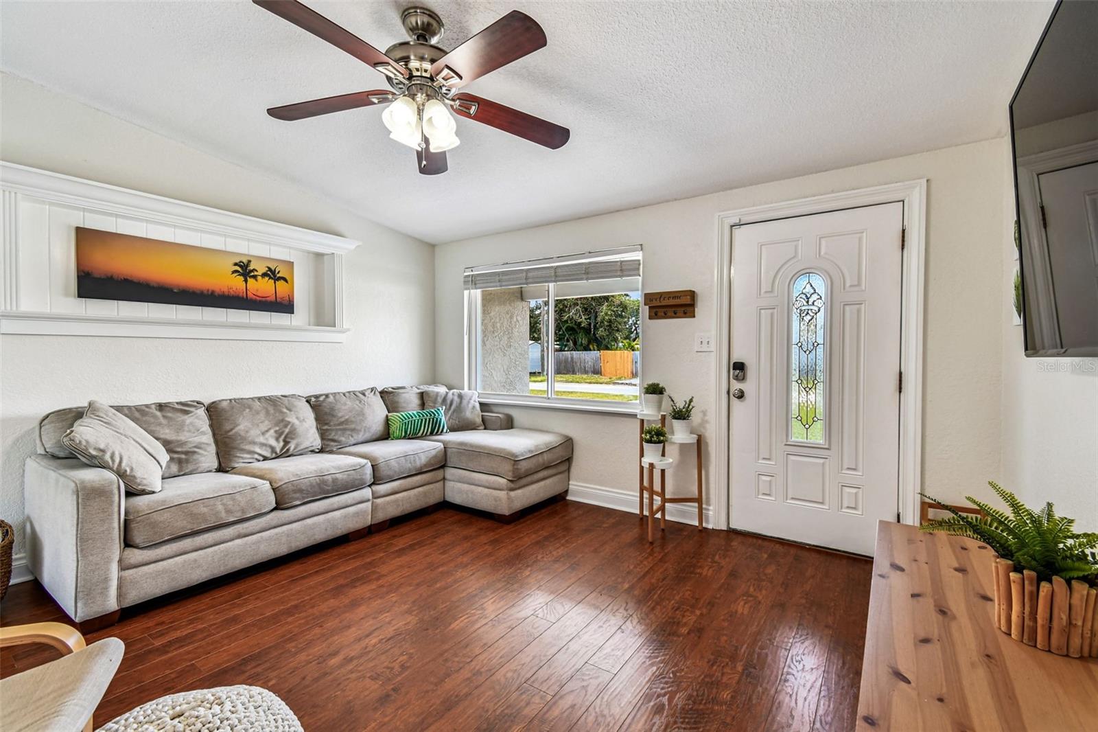 Image 7 of 51 For 10944 106th Avenue