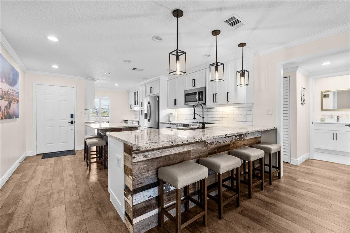 Image 13 of 40 For 4780 Brittany Drive S 111