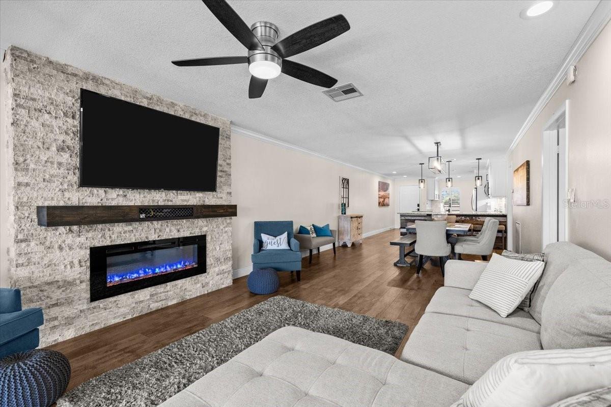 Image 15 of 40 For 4780 Brittany Drive S 111