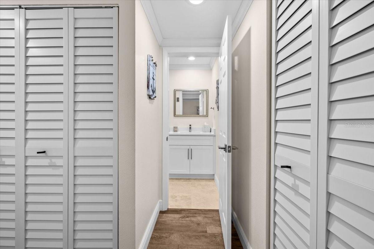 Image 29 of 40 For 4780 Brittany Drive S 111