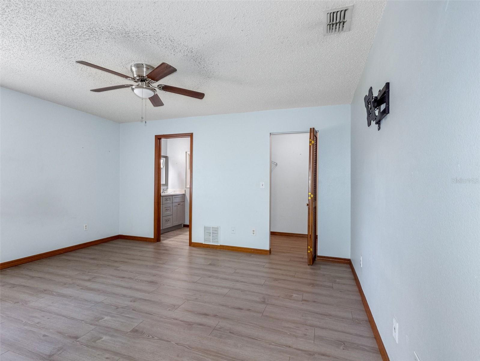 Image 16 of 46 For 1788 Pinecone Way