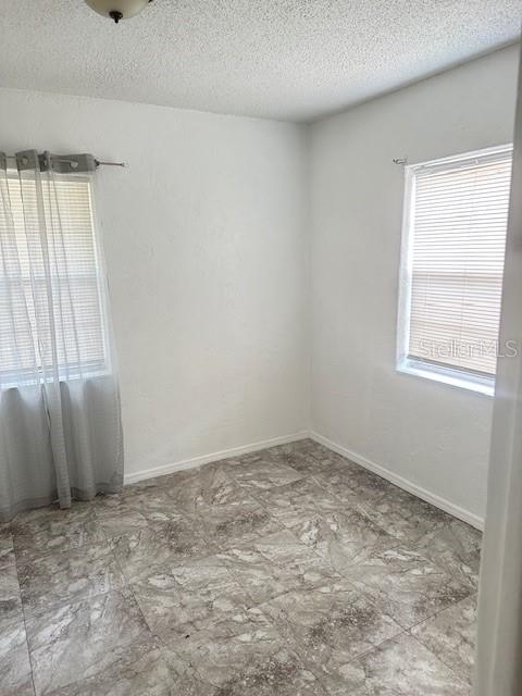 Image 11 of 29 For 1029 26th Avenue N