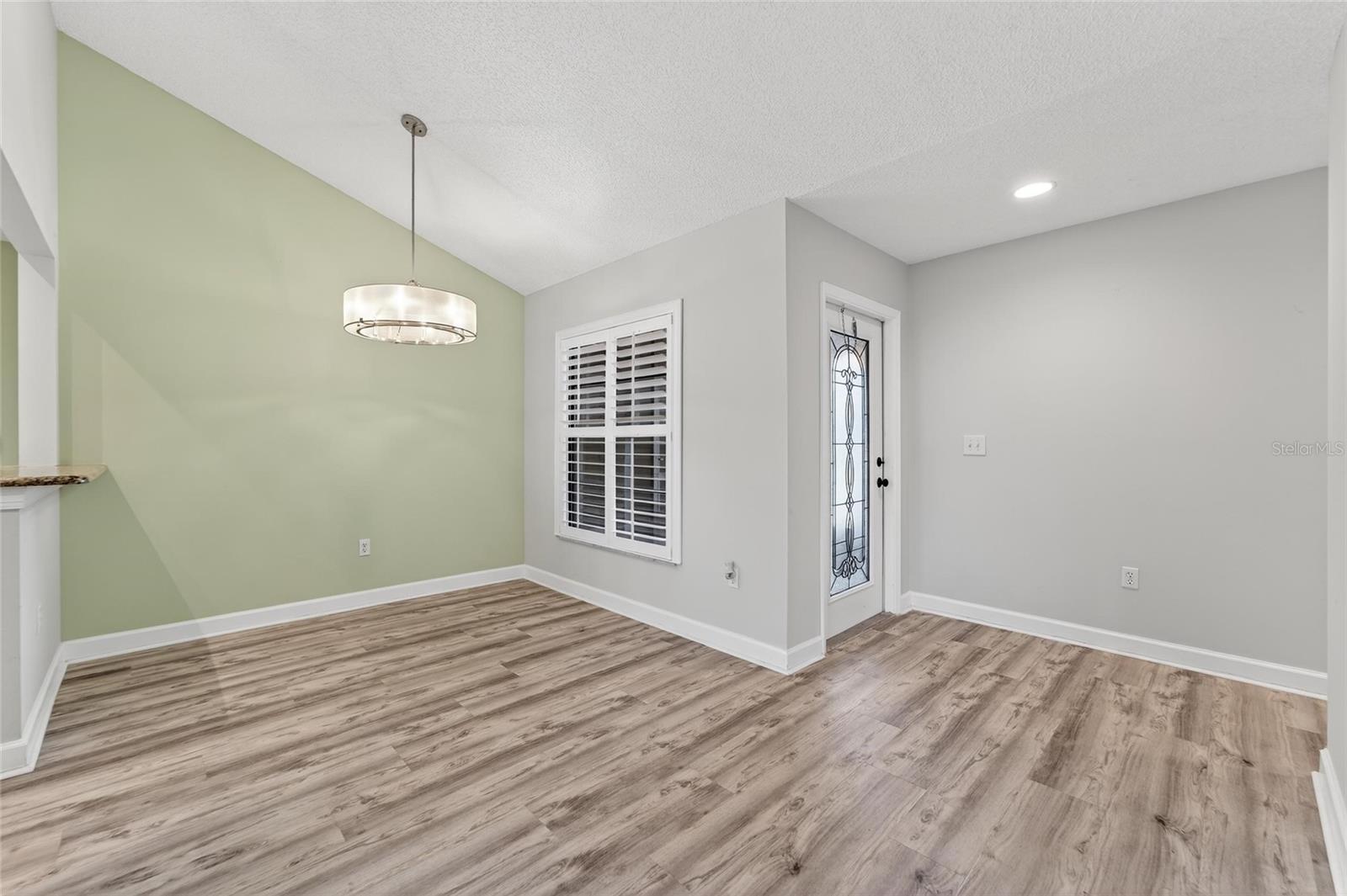 Image 12 of 80 For 1713 Atrium Drive