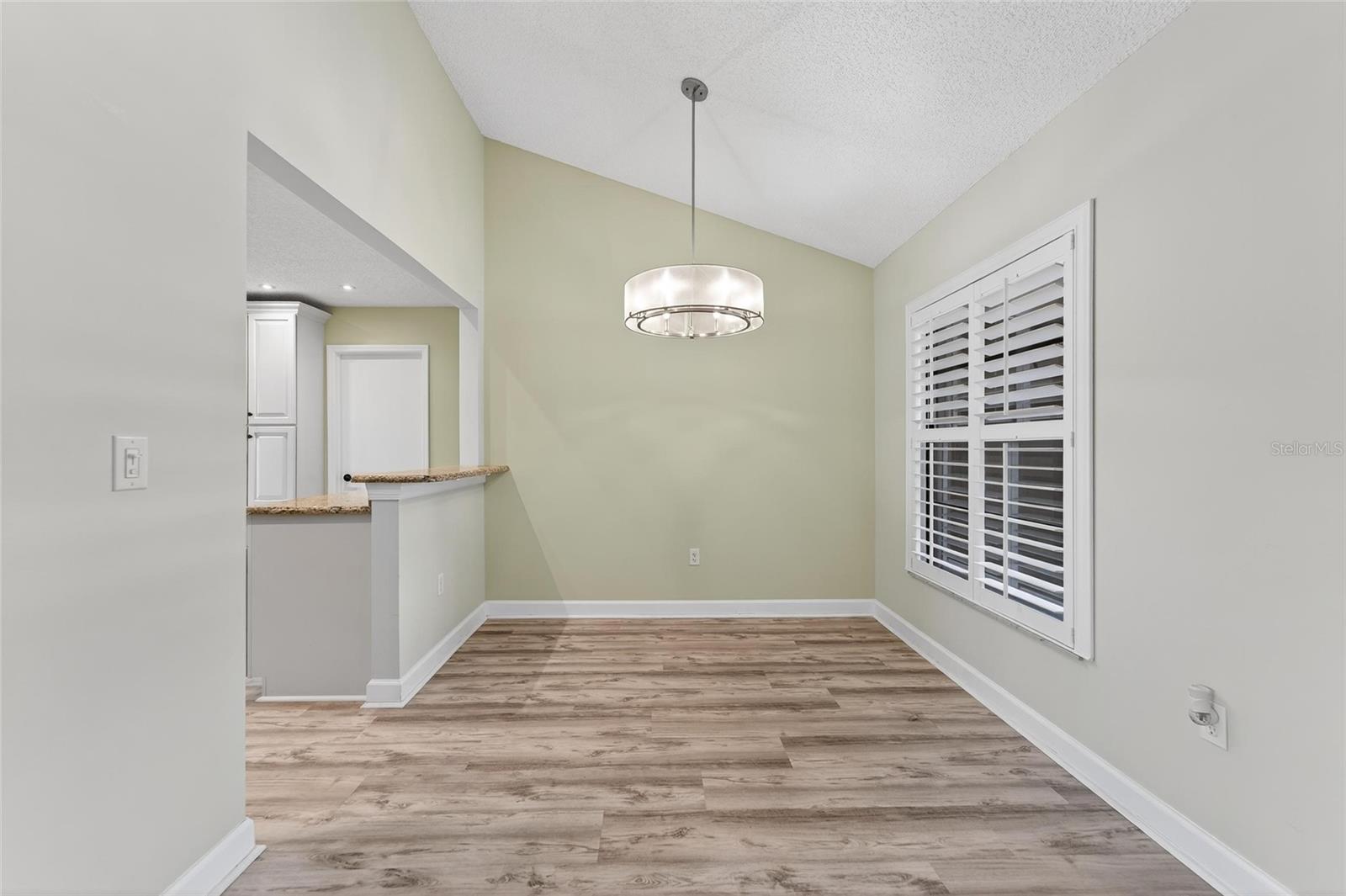 Image 13 of 80 For 1713 Atrium Drive