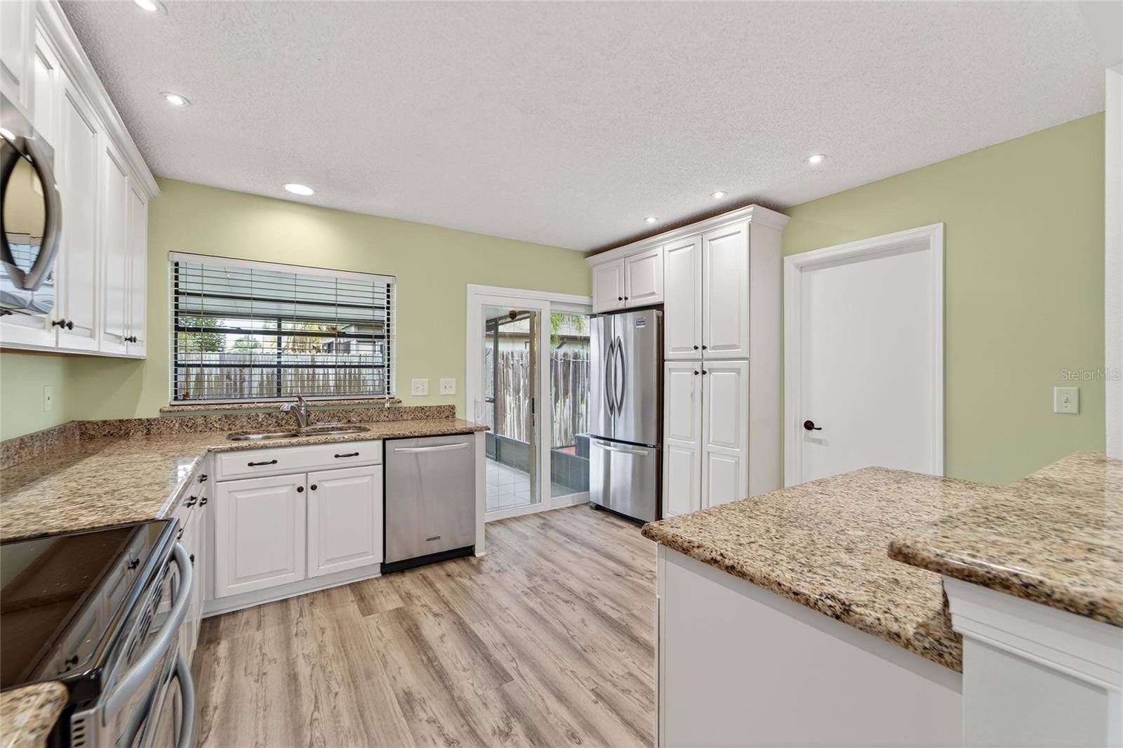 Image 16 of 80 For 1713 Atrium Drive