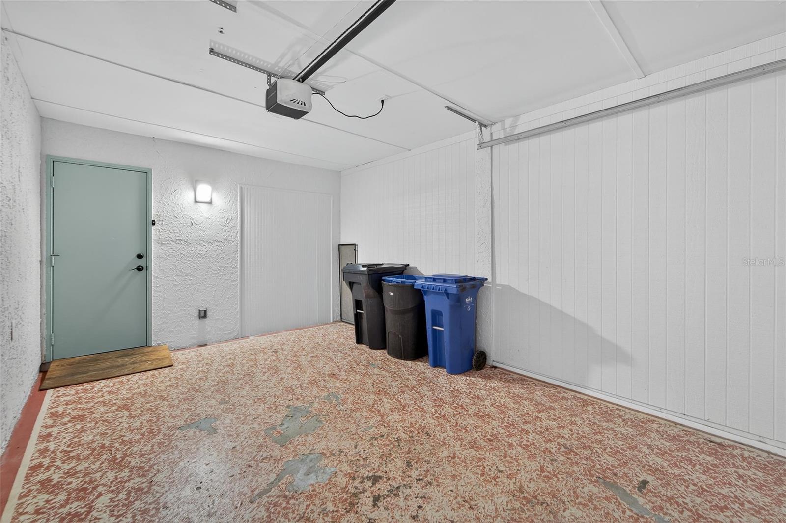 Image 44 of 80 For 1713 Atrium Drive